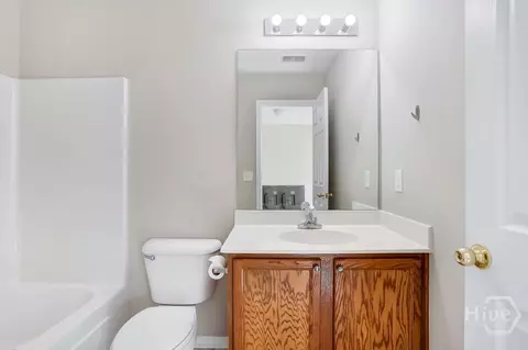 Bath - 40 Ashleigh Ln, Savannah, GA 31407 photo 4 of 4