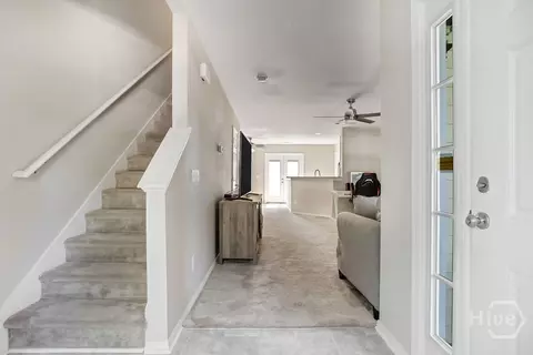 Entry Way - 40 Ashleigh Ln, Savannah, GA 31407 photo 2 of 3