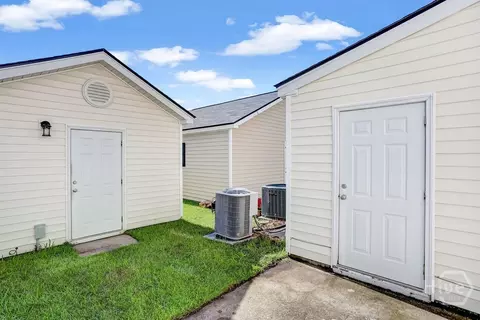 Exterior - 40 Ashleigh Ln, Savannah, GA 31407 photo 2 of 6
