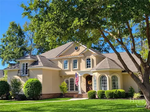 37 Grand Lake Cir, Savannah, GA 31405