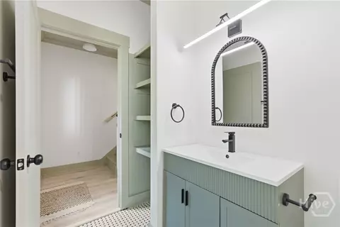 Bath - 744 E 33rd St, Savannah, GA 31401 photo 1 of 5