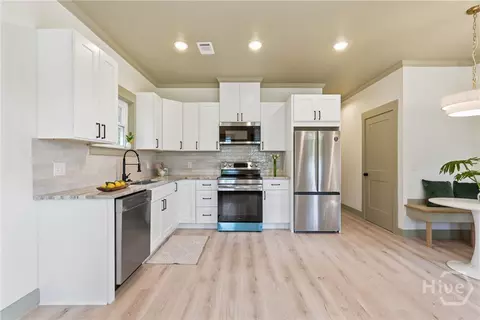 Kitchen - 744 E 33rd St, Savannah, GA 31401 photo 4 of 4
