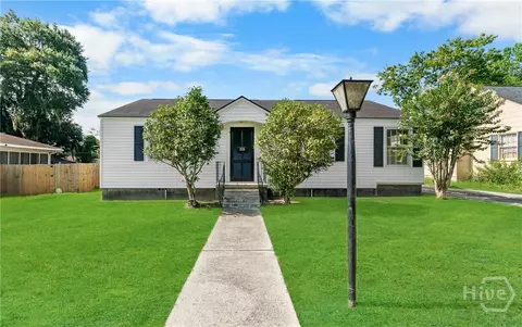 2235 E 41st St, Savannah, GA 31404