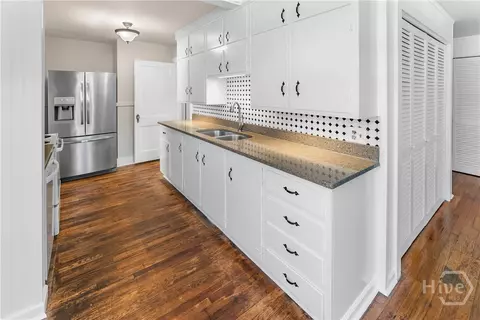 Kitchen - 2235 E 41st St, Savannah, GA 31404 photo 1 of 3