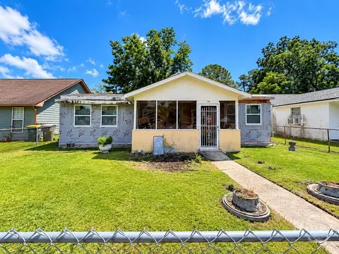 1006 Crosby St, Savannah, GA 31415