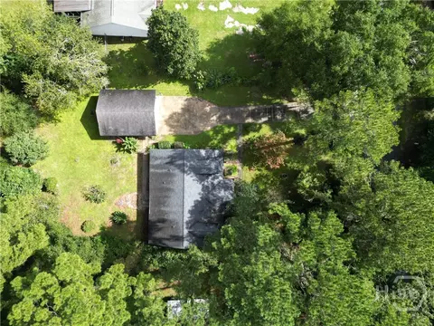 Exterior - 504 Lake Dr, Midway, GA 31320 photo 11 of 14