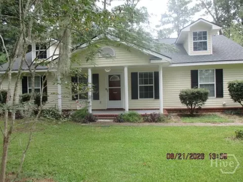 504 Lake Dr, Midway, GA 31320