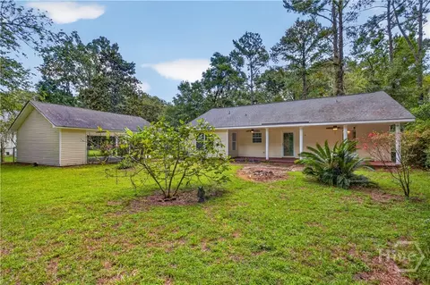 Exterior - 504 Lake Dr, Midway, GA 31320 photo 7 of 14