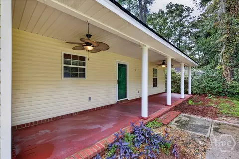 Exterior - 504 Lake Dr, Midway, GA 31320 photo 5 of 14