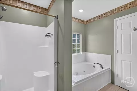 Bath - 504 Lake Dr, Midway, GA 31320 photo 2 of 3