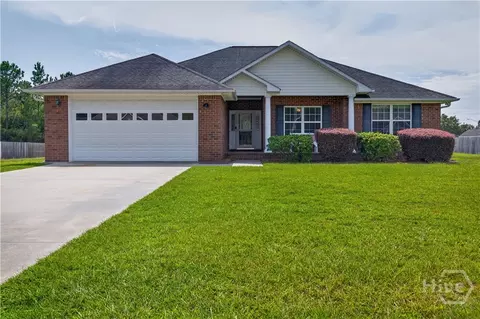 127 Pulaski St, Hinesville, GA 31313