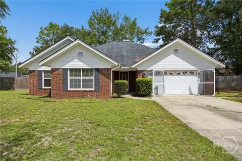 940 Hunters Run Rd, Hinesville, GA 31313
