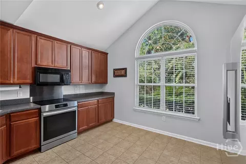 Kitchen - 254 Opus Ct, Pooler, GA 31322 photo 2 of 3