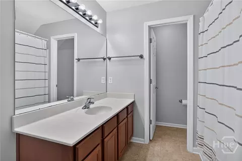 Bath - 254 Opus Ct, Pooler, GA 31322 photo 3 of 5
