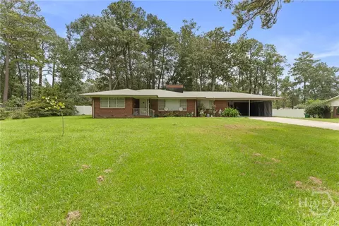 97 Azalea Ave, Garden City, GA 31408