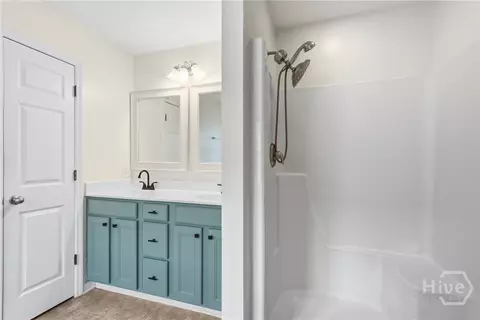 Bath - 340 Winchester Dr, Pooler, GA 31322 photo 1 of 3