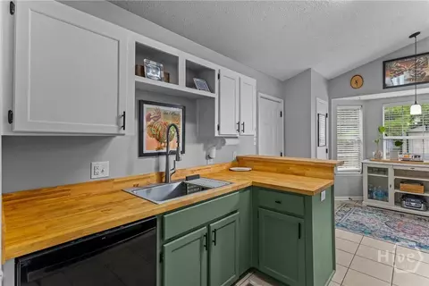 Kitchen - 5313 Mccall Rd, Rincon, GA 31326 photo 4 of 5
