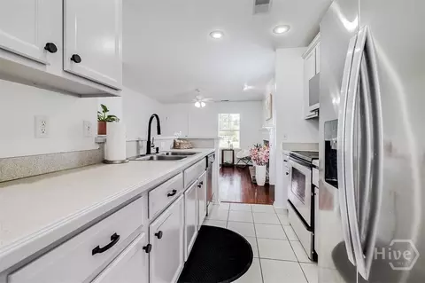 Kitchen - 16 Fairgreen St, Savannah, GA 31407 photo 1 of 3