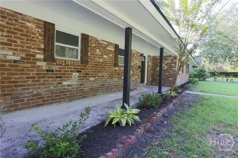 5410 Waters Dr, Savannah, GA 31406