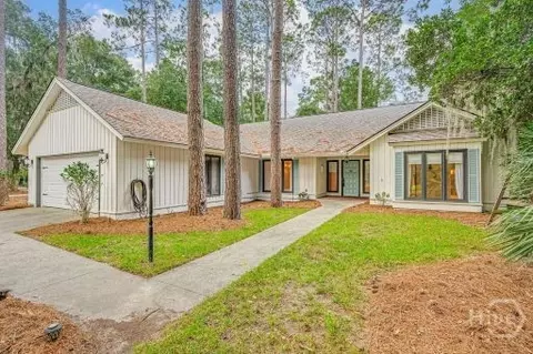 9 Bowline Ct, Savannah, GA 31411