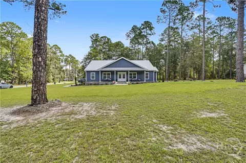 Exterior - 2 Willow Pointe Dr, Claxton, GA 30417 photo 7 of 8