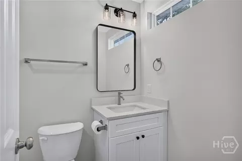 Bath - 125 Houston St, Pooler, GA 31322 photo 3 of 8