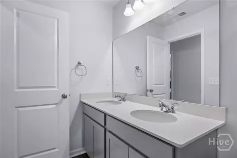 Bath - 1009 Easthaven Blvd, Pooler, GA 31322 photo 5 of 5