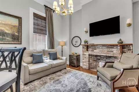 Living - 115 E Bay St, Savannah, GA 31401 photo 5 of 7