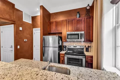 Kitchen - 115 E Bay St, Savannah, GA 31401 photo 2 of 6