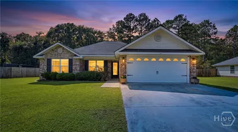 320 Carson St NE, Ludowici, GA 31316