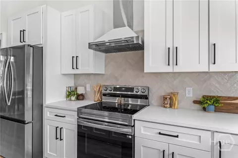 Kitchen - 10143 Us Highway 80 E, Brooklet, GA 30415 photo 6 of 8