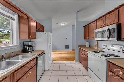 Kitchen - 202 Stag Rd, Springfield, GA 31329 photo 4 of 4