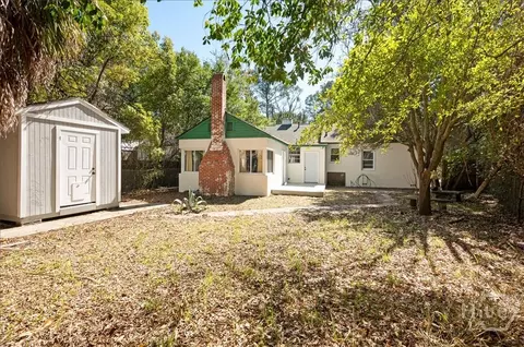 Exterior - 1702 E 41st St, Savannah, GA 31404 photo 6 of 7