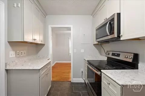 Kitchen - 1702 E 41st St, Savannah, GA 31404 photo 4 of 4