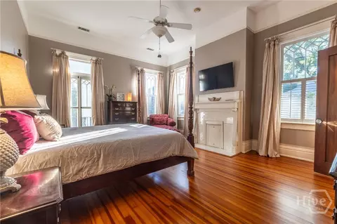 Bedroom - 920 E Victory Dr, Savannah, GA 31405 photo 6 of 8