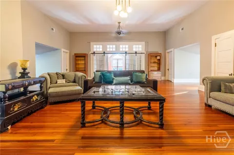 Living - 920 E Victory Dr, Savannah, GA 31405 photo 4 of 6