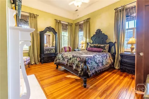 Bedroom - 920 E Victory Dr, Savannah, GA 31405 photo 5 of 8