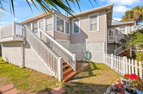 12 18th Ter, Tybee Island, GA 31328