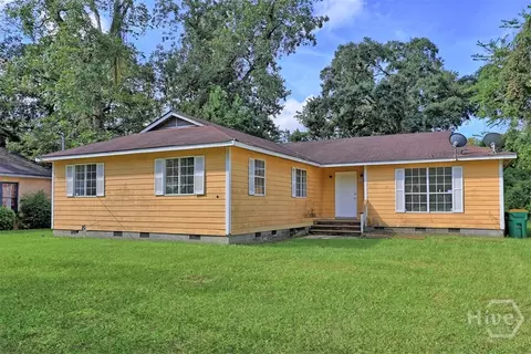 4007 5th St, Garden City, GA 31408