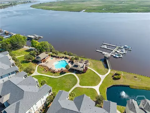 1201 River Oaks Dr, Richmond Hill, GA 31324