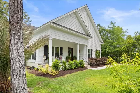 64 Bradford Pear Dr, Richmond Hill, GA 31324