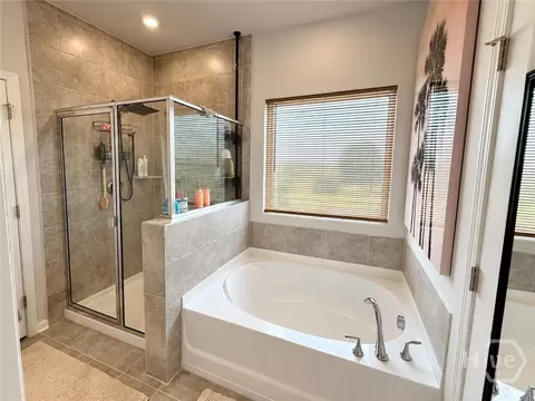 Bath - 109 Binscombe Ln, Pooler, GA 31322 photo 6 of 9