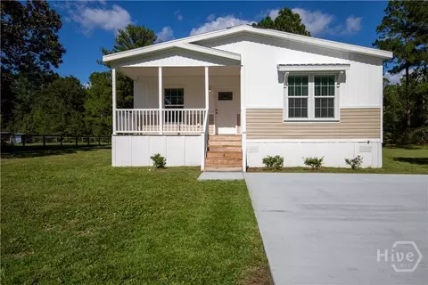 660 N Macon St, Ludowici, GA 31316