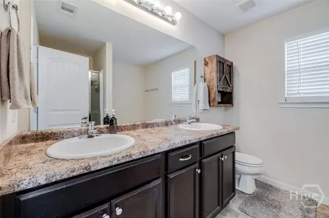 Bath - 59 Farrington Cir, Guyton, GA 31312 photo 1 of 3