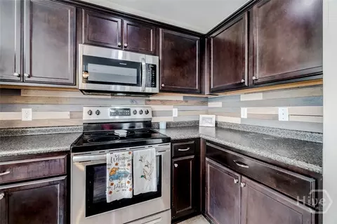 Kitchen - 59 Farrington Cir, Guyton, GA 31312 photo 3 of 5