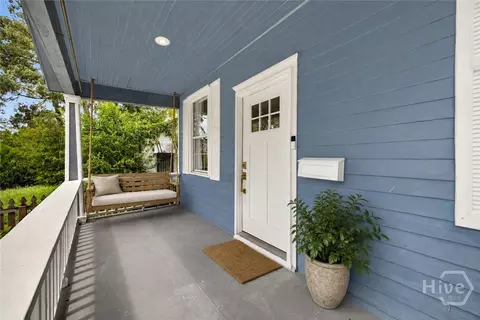 Exterior - 666 E 32nd St, Savannah, GA 31401 photo 2 of 2