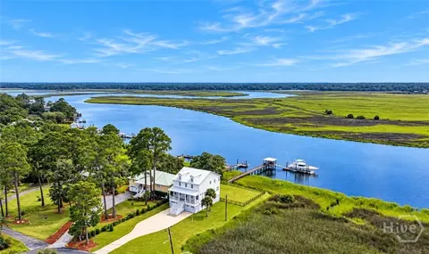 37 Rio Rd, Savannah, GA 31419