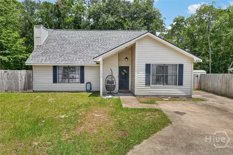 1334 Forest Lake Dr, Hinesville, GA 31313