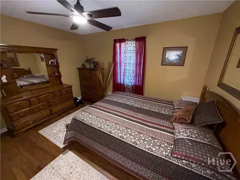 Bedroom - 810 W Main St, Claxton, GA 30417 photo 2 of 12