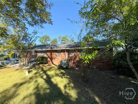 Exterior - 810 W Main St, Claxton, GA 30417 photo 5 of 13